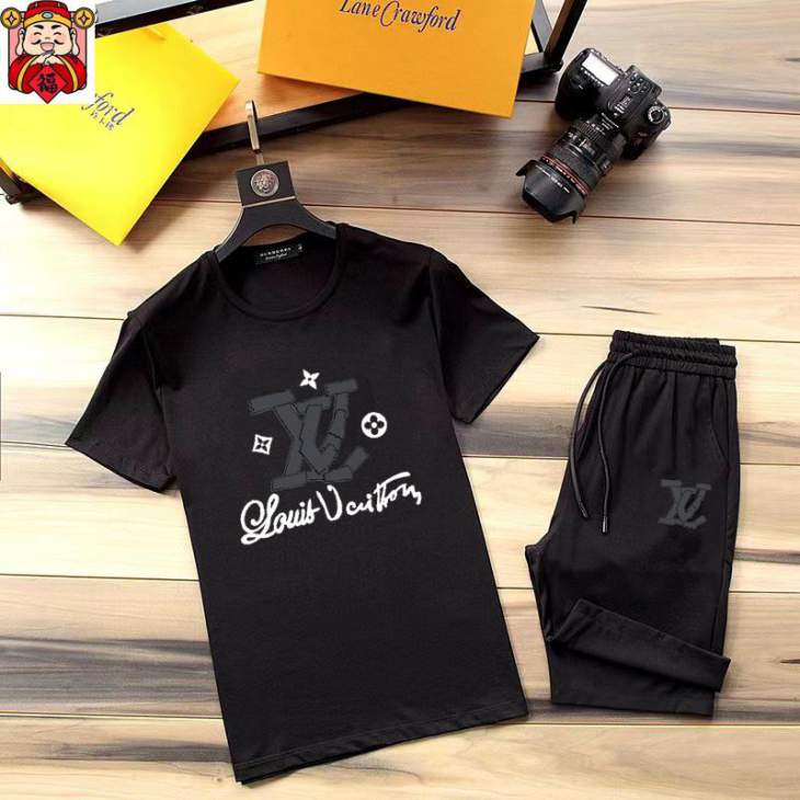 Picture of LV Shirt Pant Suits _SKULVM-5XLkdtr19523685